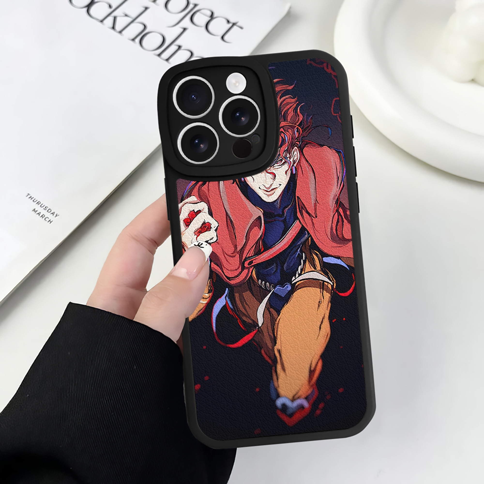 （画像用） ジョジョの奇妙な冒険 JoJo's Bizarre Adventure 【iPhone 16シリーズ対応】シリコンスマホケース（レザー調） 材質：シリコン
